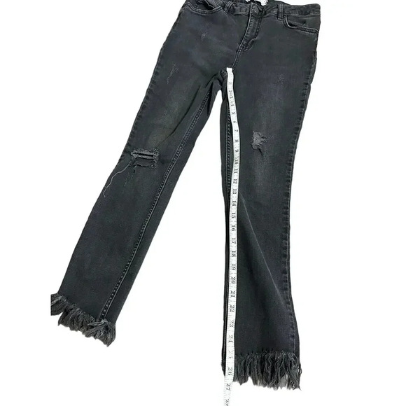 Free People Black Denim Jeans Size 28 Frayed Hem Distressed Stretch - Picture 6 of 7
